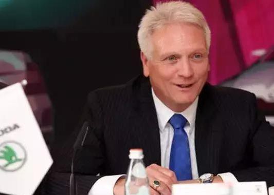 车企最不缺的是钱 提升品牌 提高销量 靠的是什么？