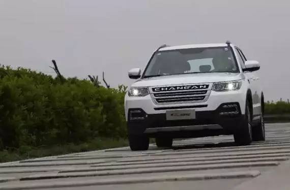 厉害了word复兴号，厉害了word国产旗舰SUV！