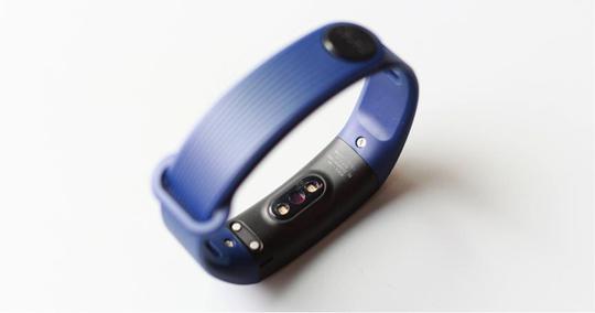 ��ҫ�ֻ�3�¹�����ȫ�򷢲� �ۼ�69ŷԪ��