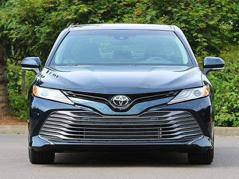 买迈腾雅阁的Hold住！看这款新实力型男试过后怎样