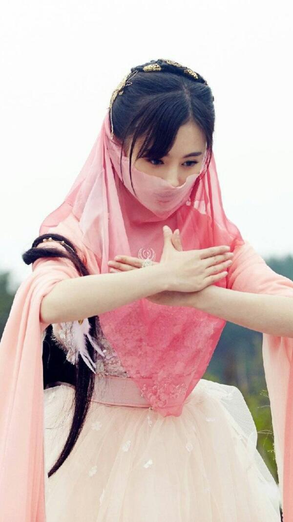 女星戴面纱出场之时,哪一个最让你心动了?