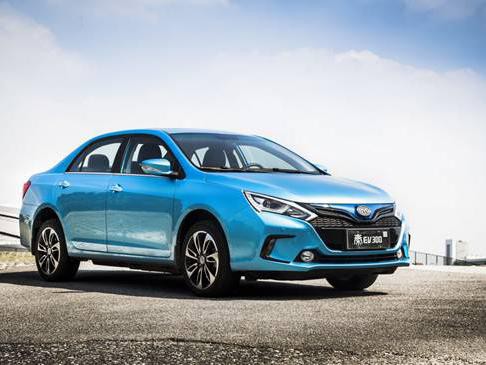 求荐20万左右，续航性能也不差的新能源车型