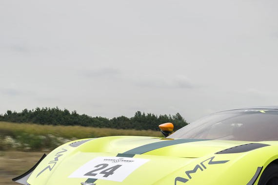 阿斯顿马丁发布Vulcan AMR Pro官图 运动套件加身