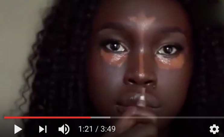 你知道黑人妹子怎么化妆的吗?