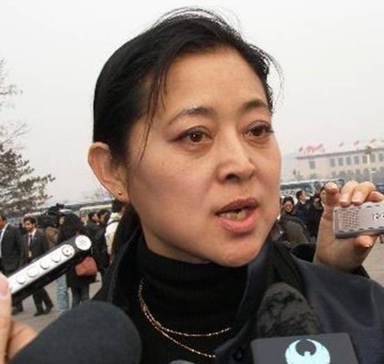 看了倪萍和洪晃的旧照片，真心搞不懂陈凯歌为何喜欢上陈红