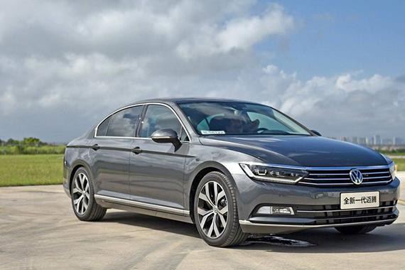 明明一样料的两款车却差价2、3万，该怎么选？