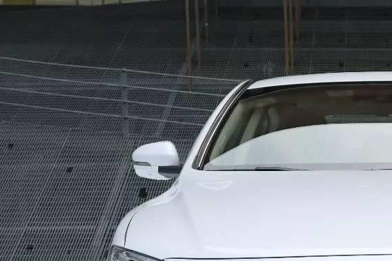 吉利新博瑞正式首发亮相，该如何定义这次改款？