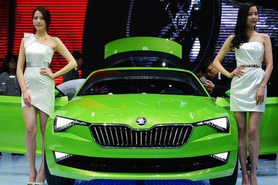 CC换壳，无框车门掀背设计，卖15万凌渡思域都慌了