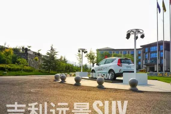 这款SUV每公里油耗才四毛多，稳稳的幸福就靠它了