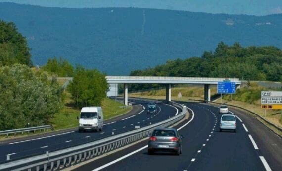 影响汽车油耗的因素都在这儿了，你开车省油吗？