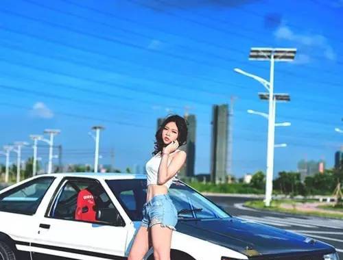 学会这两种驾驶技巧，五菱宏光都别想追上你！