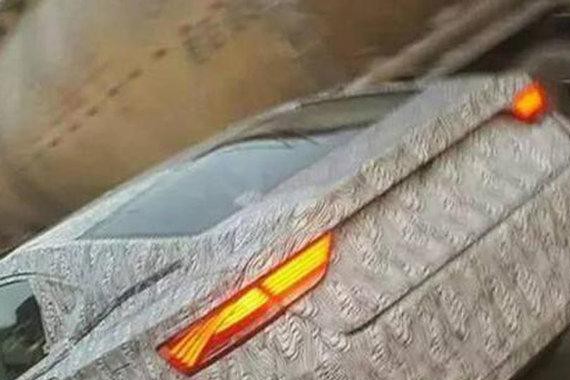 吉利全新轿车谍照曝光 内饰配置很豪华