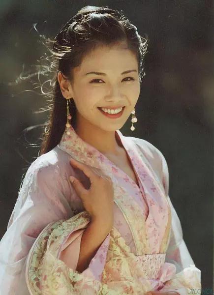 重温张纪中《天龙八部》, 才发现她们都美得各有特色