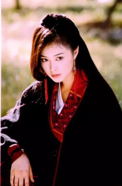 重温张纪中《天龙八部》, 才发现她们都美得各有特色