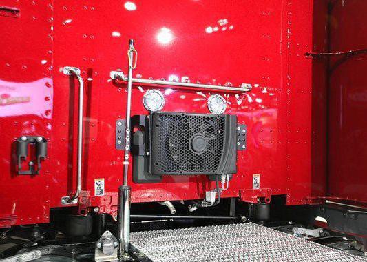 驾驶室像蒸笼一样，是时候给你的爱车装台独立空调了