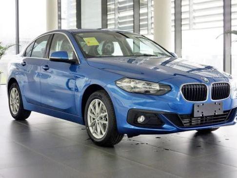 三厢宝马1系乞丐版，配置要啥没啥，售20万中国特供