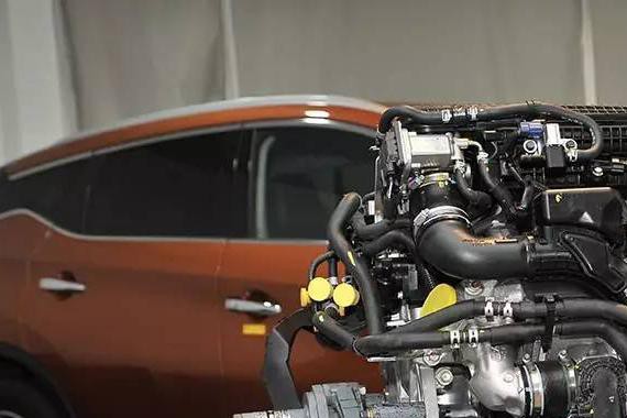 30万内兼具四驱、机械增压、混合动力的SUV只有TA