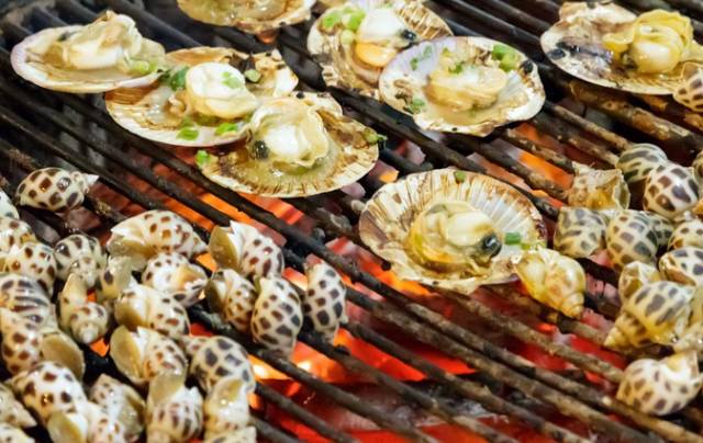 温州最嗨的维密走秀、露天K歌慢摇龙虾节!名模