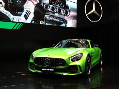 梅赛德斯AMG GT R 绿色怪兽 咆哮而至