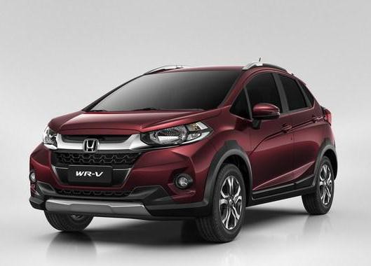 本田飞度被打肿了长什么样子，看看这款车你就知道了