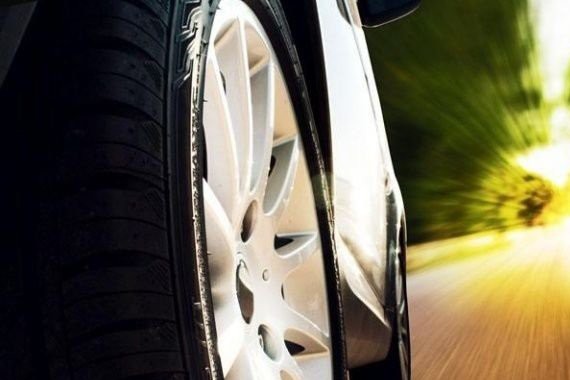 这个东西可能会在车子启动时爆炸！你车上有吗？