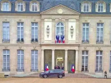 法系车大块头车身 搭1.8T发动机 配7档双离合