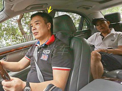 张子强拜把兄弟开奔驰S级喝茶，赛车每次都输给他