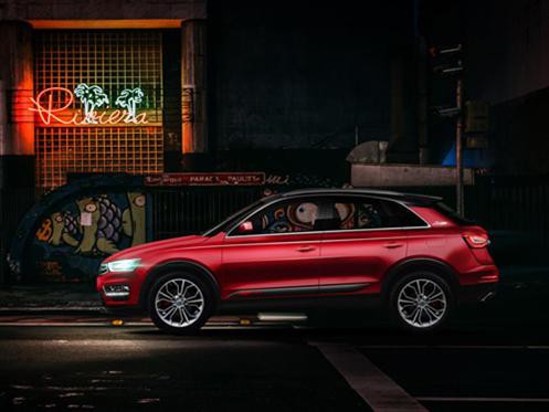 众泰SR7“色”胆包天 明明可以靠脸偏靠实力说话