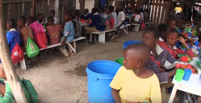 非洲小学生的午餐,没有对比就没有伤害