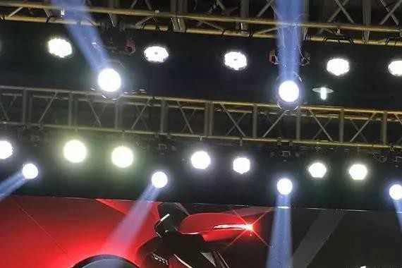 宝骏310W 4.28万起上市，有人花13元把它带回了家