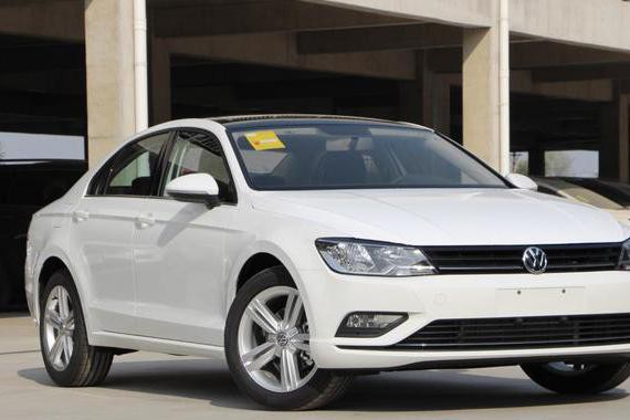 “辣馒头”终于逆袭！销量力压思域，迈腾也没了脾气