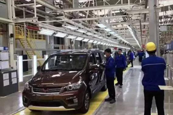 五菱宏光正式进入印尼市场，首款产品已下生产线