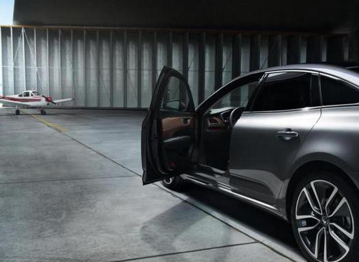 别人玩加长这旗舰车却变短，准备卖18万怼翻迈腾