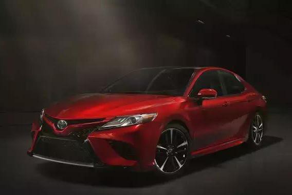 走出“蜂巢”的全新凯美瑞，会成为消费者的蜂蜜吗