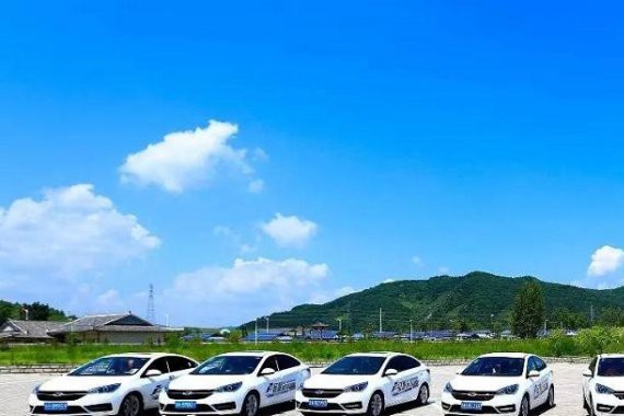 征服长白山 一路开出好风光 ！