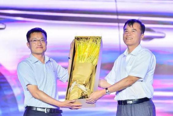 专家集体抢购，“现象级”新车瑞风S7因何独得专宠