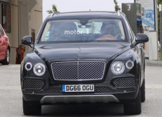 宾利混动版添越曝光：2018年亮相或与保时捷同发动机