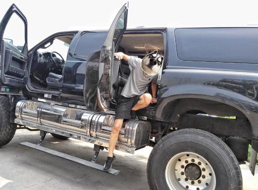 福特F650 行走的火车头，上车容易扯着蛋的巨无霸！