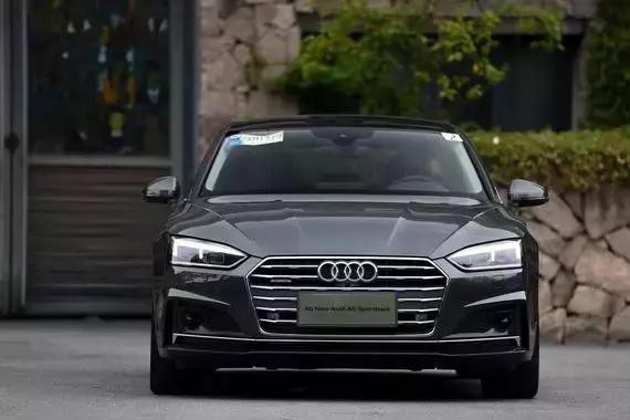 自主轿车始终偷师学艺不成 奥迪A5激流勇进