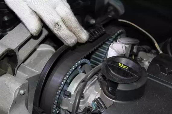 要是有这些坏习惯,那你汽车发动机就离报废不远了