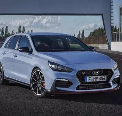 现代i30N/i30掀背版官图发布，造型动感！