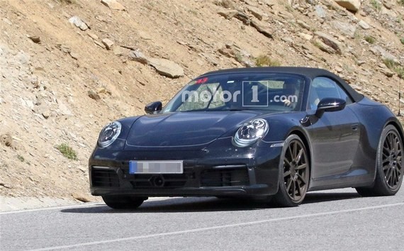 新911敞篷版谍照 有望2018年下半年发布