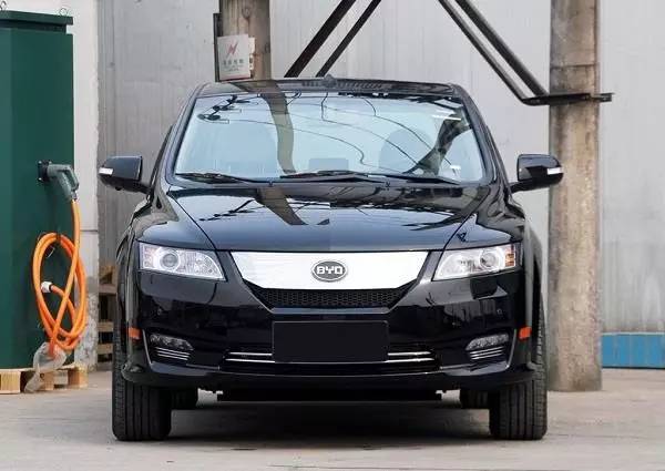 4万“小资专属”旅行车?国产电动30万起!新车辣评