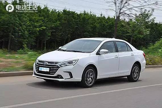 家里有一款比亚迪秦100插电混车型足以！