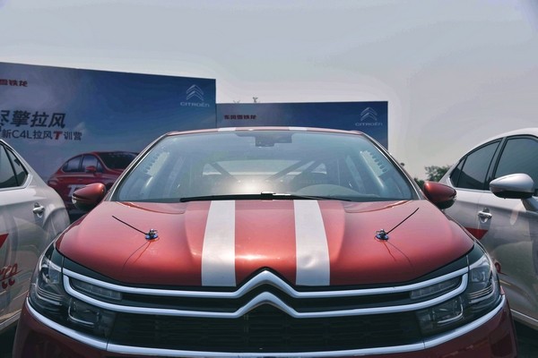 如何让一台家用车安全地去刷榜?赛道体验东风