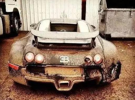 被遗弃的超跑，看外观不值3万，看车标竟能卖4500万