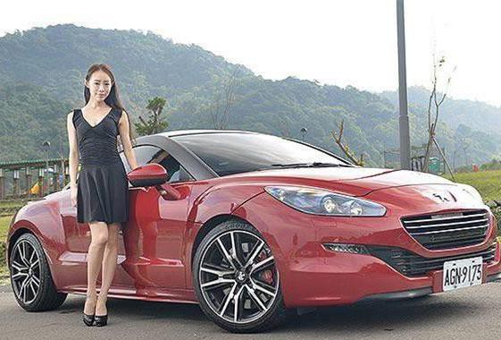 法式跑车，百公里8.8秒，30万起步，逼格不输奥迪TT