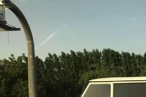 迪拜老铁的专属，全球就这一辆，贴一次膜够买辆车了