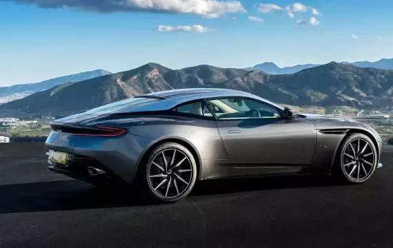 超跑又怎样，胎压检测不及格一样要召回