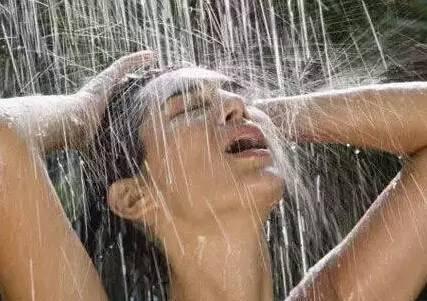 三伏天来了！千万别做这8件事，伤心又伤脾…